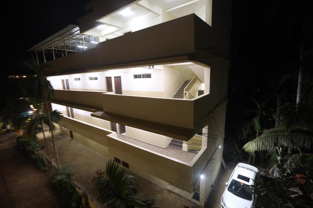 Shree Swami Samarth Resort Diveāgar Extérieur photo